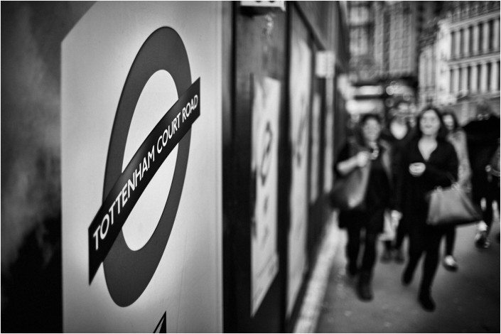 London Life street photography by Lee Christiansen